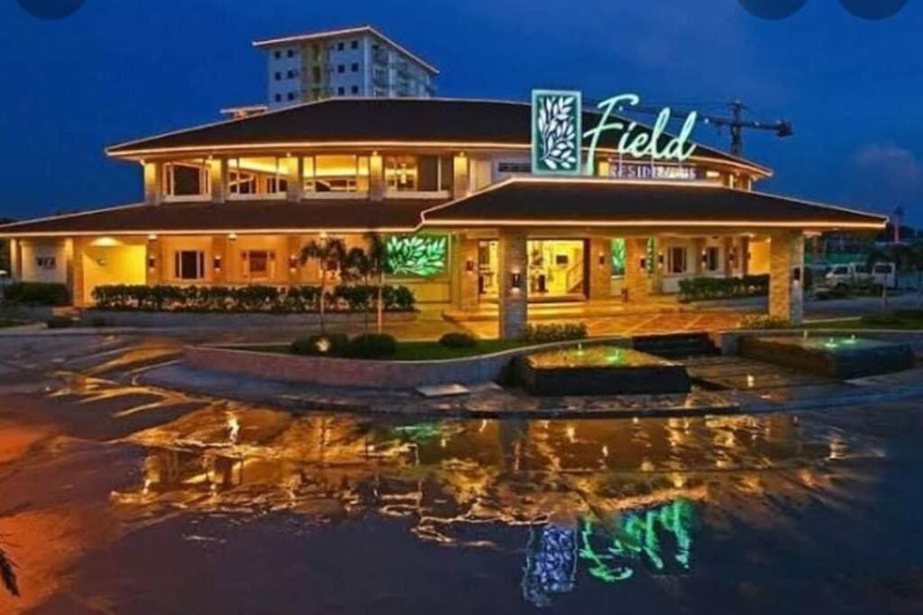 Field Residences Paranaque City Luaran gambar
