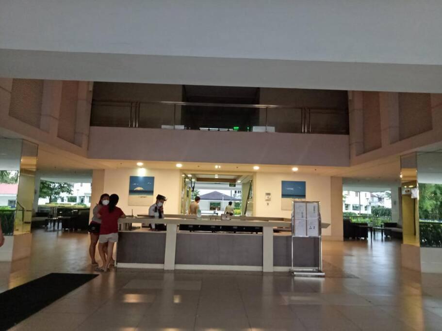 Field Residences Paranaque City Luaran gambar